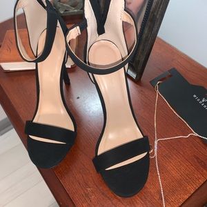 Black stilettos - suede black - Never Worn